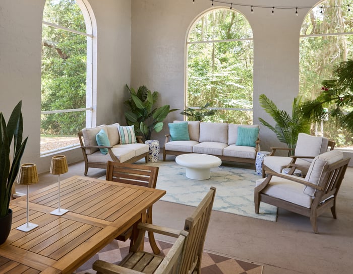 Patio Room 2